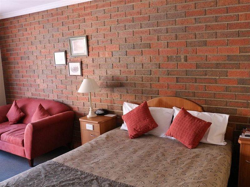 Bendigo Haymarket Motor Inn Bagian luar foto