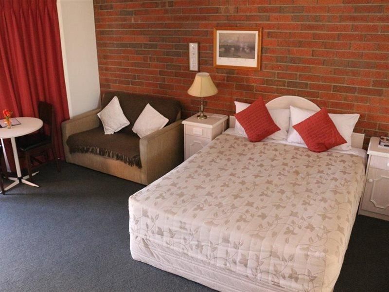 Bendigo Haymarket Motor Inn Bagian luar foto