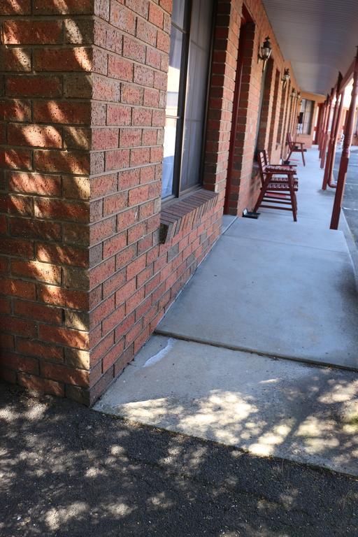 Bendigo Haymarket Motor Inn Bagian luar foto