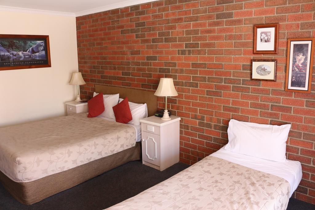 Bendigo Haymarket Motor Inn Bagian luar foto