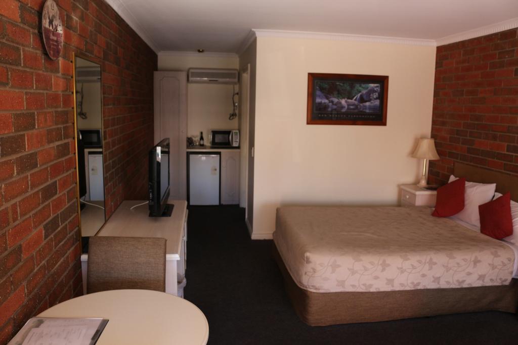 Bendigo Haymarket Motor Inn Bagian luar foto